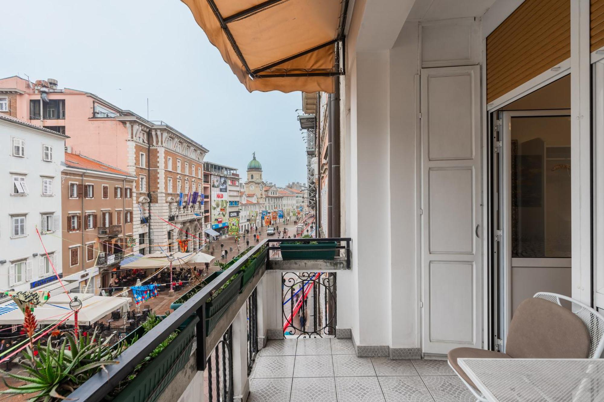 Linden Korzo Apartment Rijeka Ngoại thất bức ảnh